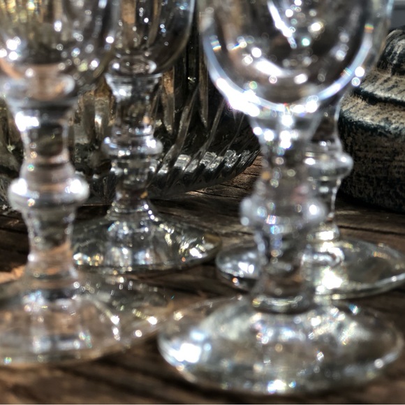 Georgian Cordial glasses by Libbert Glass Vintage Set of 6 Excellent like new - Picture 2 of 4